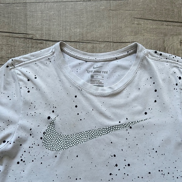Nike The Nike Tee White Ivory Paint Splatter Activewear Festival Crop Top Boxy S - Picture 2 of 11
